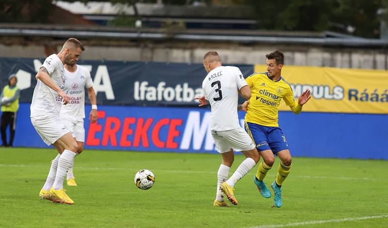 Fotbalisté Zlína (žluté derby ) v nedělním derby hostili sousední Slovácko