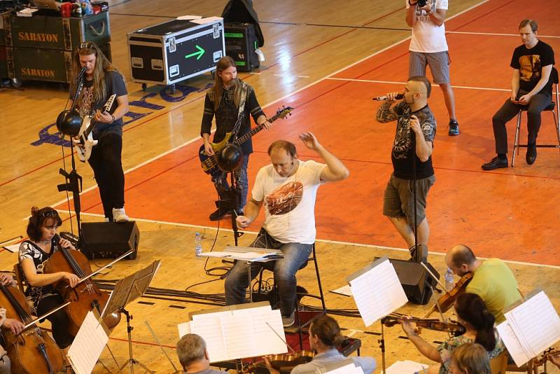 Masters Of Rock 2017. Zkouška skupiny Sabaton s filharmonií B. Martinů