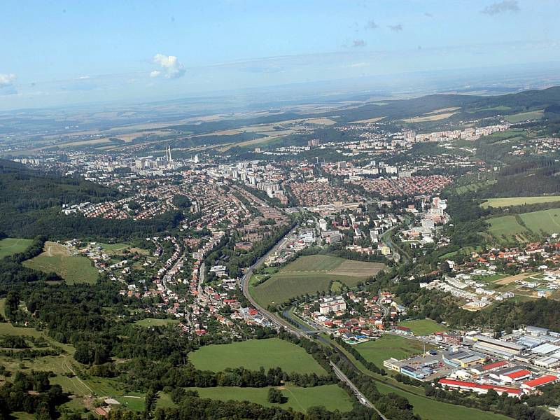 Sportovní letiště ve Štípě.  Majitel a letec Josef Habrovanský.