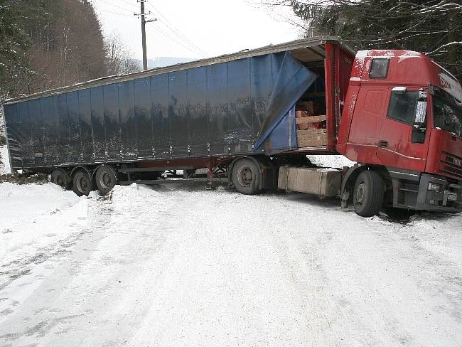Vzpříčený kamion