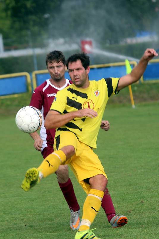 fotbal SK Louky - Kostelec u  Holešova