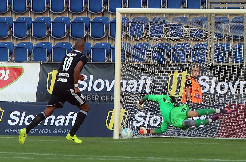 super pohár fotbal FC FASTAV Zlín - ŠK Slovan Bratislav