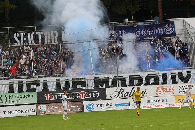 Fotbalisté Zlína (žluté derby ) v nedělním derby hostili sousední Slovácko.