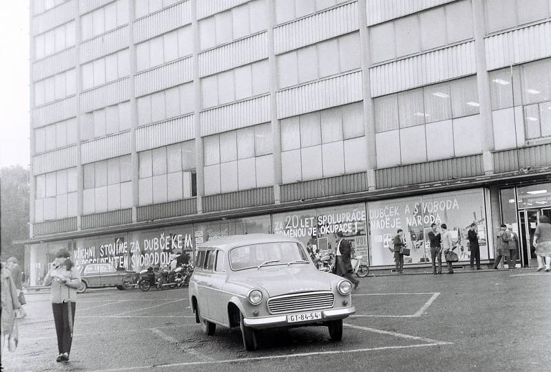 UNIKÁTNÍ historické fotografie z 21. srpna 1968