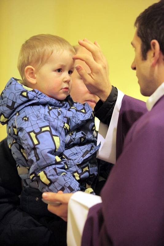 Popeleční středa v kostele sv. Filipa a Jakuba ve Zlíně.