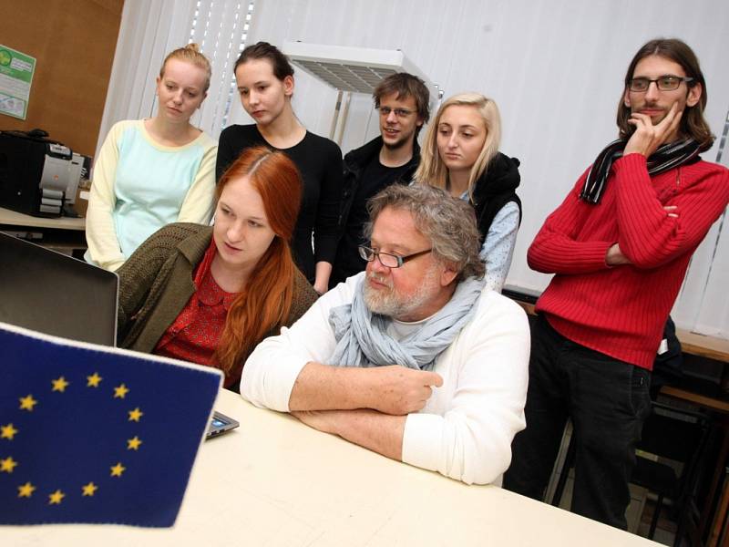 Workshop s fotografem Antonínem Kratochvílem na fakultě multimediálních komunikací Univerzity T. Baťi ve Zlíně.