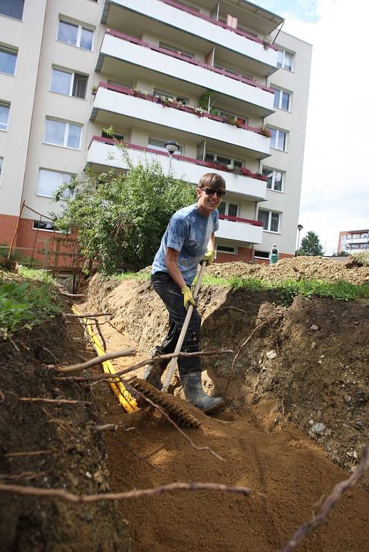 Oprava teplovodu na sídlišti Jižní Svahy ve Zlíně.