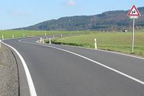 Oprava pětikilometrového úseku silnice mezi Valašskými Klobouky a Vlachovicemi je u konce.