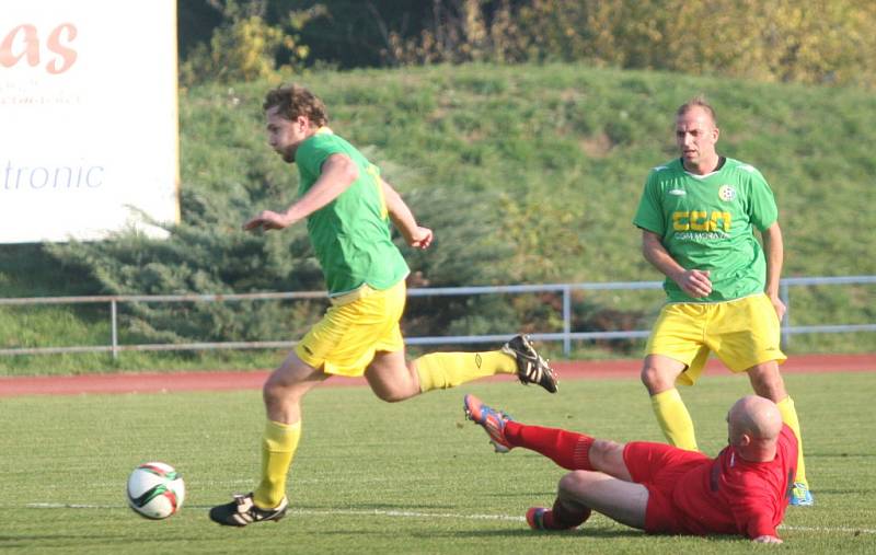 Chropyně (oranžoví) - Boršice 4:2 (3:1).