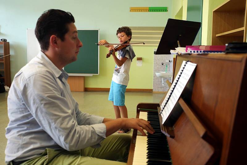 Akademie Václava Hudečka v Luhačovicích.