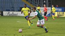 Fotbalisté Zlína (žluté dresy) v 14. kole FORTUNA:LIGY hráli s Jabloncem nerozhodně 0:0.