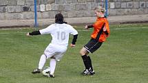 Fotbal divize žen: Velké Pavlovice - Holešovské holky