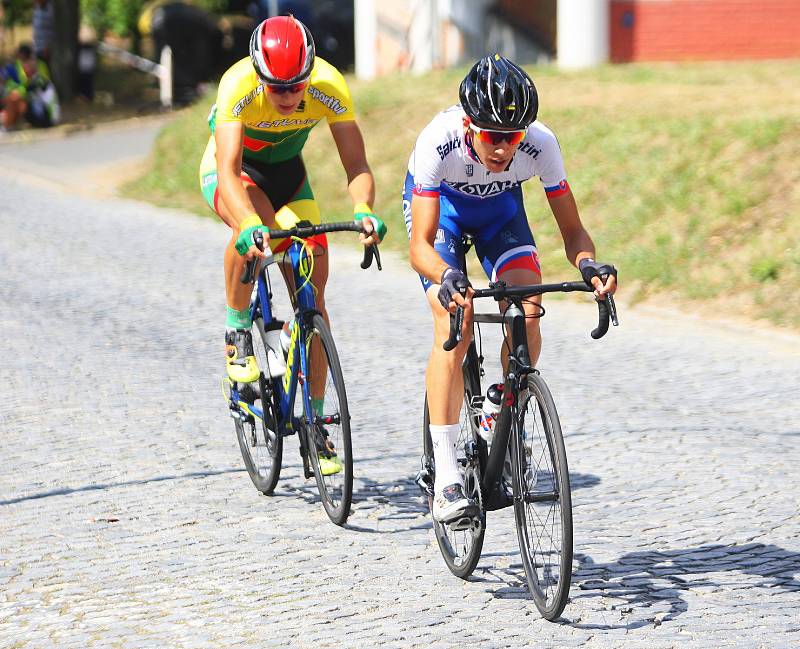 Zlín o víkendu hostil mistrovství Evropy v silniční cyklistice juniorů a závodníků do třiadvaceti let. V neděli se uskutečnil závod s hromadným startem juniorů a mužů.