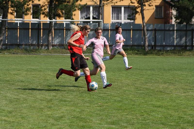 Krajský přebor žen: Brumov - Březnice 4:0. 