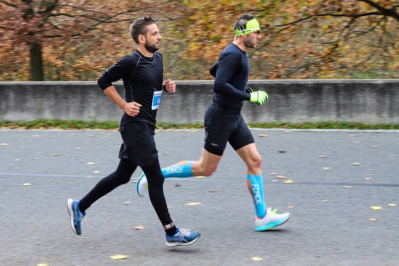 Atleti z TJ Jiskra Otrokovice ve spolupráci s rodinou Podmolíkových, kamarády a přáteli, v sobotu uspořádali 22. ročník Otrokovického půlmaratonu. Ten byl také Mistrovstvím Moravy a Slezska v půlmaratonu mužů a žen. Foto: pro Deník/Milan Mikšík