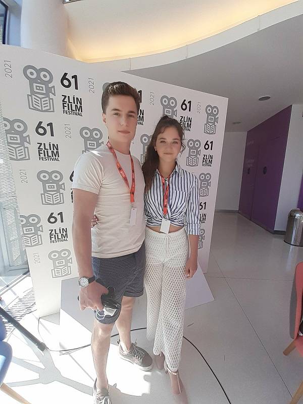 Veronika Divišová a  Oskar Hes, young stars letošního Zlín Film Festivalu.
