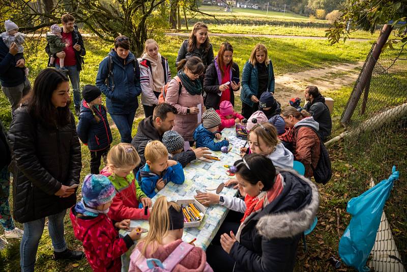 Jak jsme letos uspali Broučky v Otrokovicích.