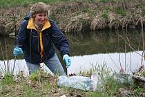 Okolí řek Dřevnice ve Zlíně a Moravy v Otrokovicích jsou čisté. Postarali se o to tamní skauti, kteří dobrovolně vyčistili v sobotu 10. dubna břehy.