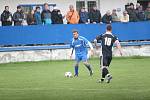 Zápas fotbalové I. B třídy mezi Lužkovicemi (v černém) a Veselou ovládli domácí 2:0.