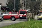 Policie, záchranáři a hasiči zasahují u výbuchu domu v Loučce. 24. dubna 2022