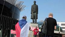 Demonstrace Milionu chvilek pro demokracii, Hrad za hranou ve Zlíně u sochy T.G.M.