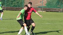 Fotbalisté Slopného (zelené dresy) si v Lize4 poradil s Drnovicemi, které díky hattricku Martina Váni zdolal 3:2. Foto: pro Deník/Jan Zahnaš