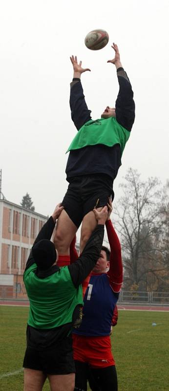 Příprava reprezentace ČR v rugby na Stadionu mládeže ve Zlíně.