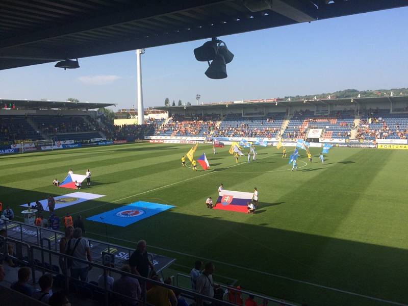 FC Fastav Zlín – Slovan Bratislava. 10 minut před zápasem