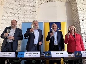KDU-ČSL a Zlín 21 půjdou do letošních krajských voleb společně. V pátek 8. března podepsali ve Zlíně představitelé obou uskupení dohodu o vzájemné spolupráci.