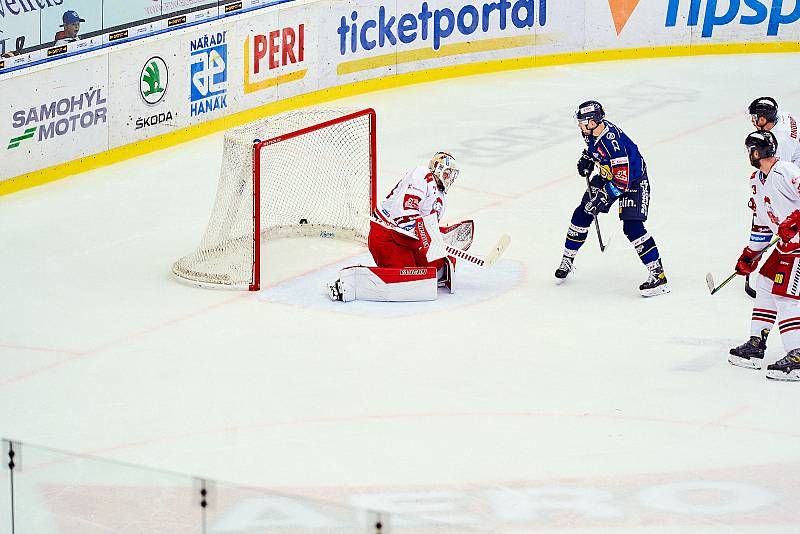 Hokejisté Zlína (modré dresy) ve 24. kole Tipsport extraligy vyzvali Olomouc.