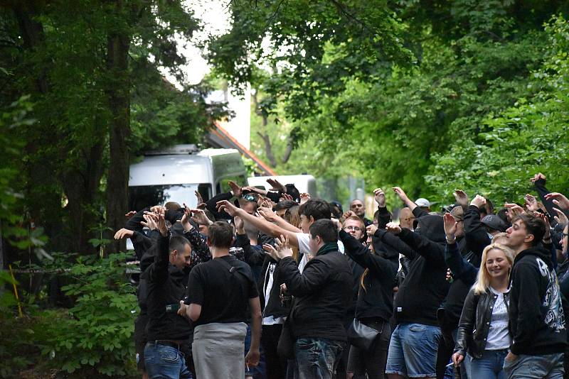 Fotbalový zápas první ligy mezi Zlínem a Ostravou - dění kolem stadionu