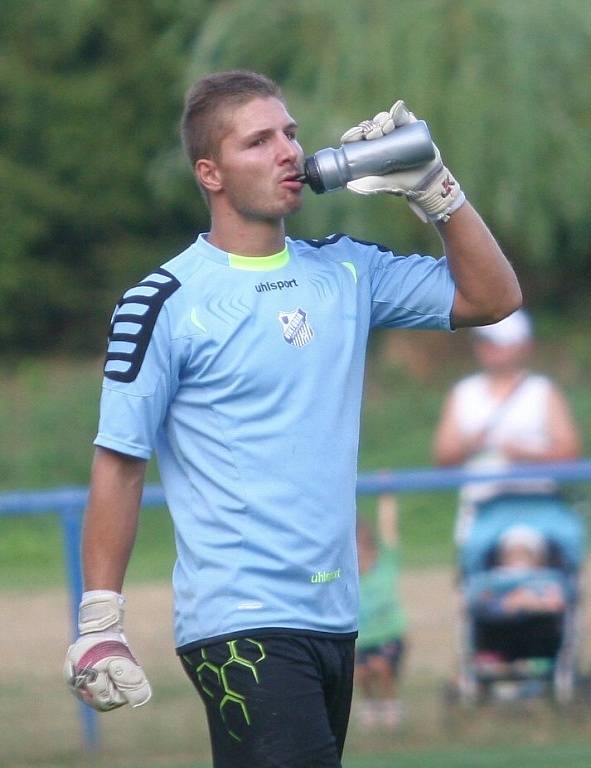 Fotbalisté TVD Slavičín porazili v 1. kole poháru FAČR Viktorii Otrokovice a vyzvou prvoligové Slovácko.