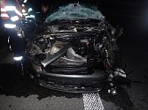 Nehoda osobního a nákladního auta omezila ve středu 1. března 2023 večer provoz na dálnici mezi Hulínem a Otrokovicemi.