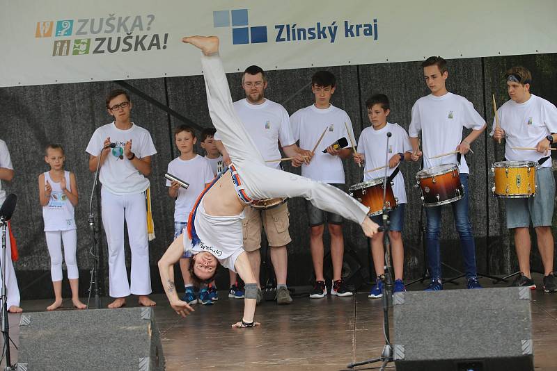 58. ZLÍN FILM FESTIVAL 2018 - Mezinárodní festival pro děti a mládež. ZUŠ OPEN, park Komenského. Drumboon a Capoeira ZUŠ Zlín