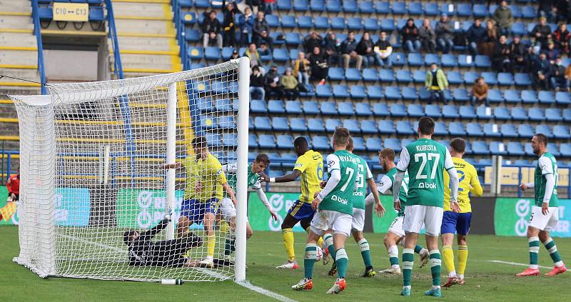 Fotbalisté Zlína (žluté dresy) ve 14. kole VORTUNA:LIGY přivítali neoblíbený Jablonec.