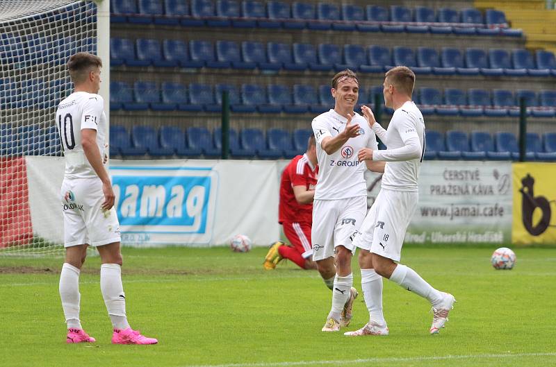 Fotbalisté Zlína B se v sobotu dopoledne utkali s juniorkou Slovácka.