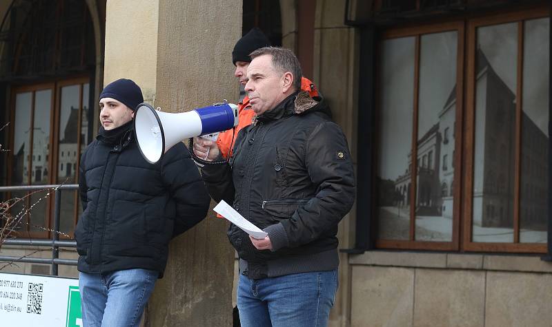 Fanoušci hokejového Zlína během nedělního odpoledne protestovali proti vedení klubu.