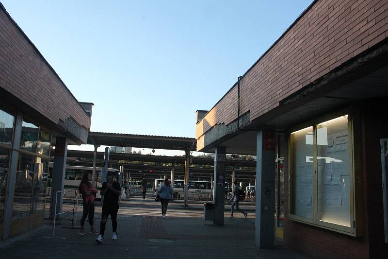Stav autobusového nádraží ve Zlíně.