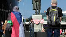 Demonstrace Milionu chvilek pro demokracii, Hrad za hranou ve Zlíně u sochy T.G.M.