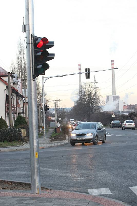 Nová světelná křižovatka na nábřeží v Prštném ve Zlíně.