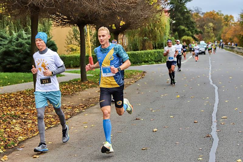 Atleti z TJ Jiskra Otrokovice ve spolupráci s rodinou Podmolíkových, kamarády a přáteli, v sobotu uspořádali 22. ročník Otrokovického půlmaratonu. Ten byl také Mistrovstvím Moravy a Slezska v půlmaratonu mužů a žen. Foto: pro Deník/Milan Mikšík