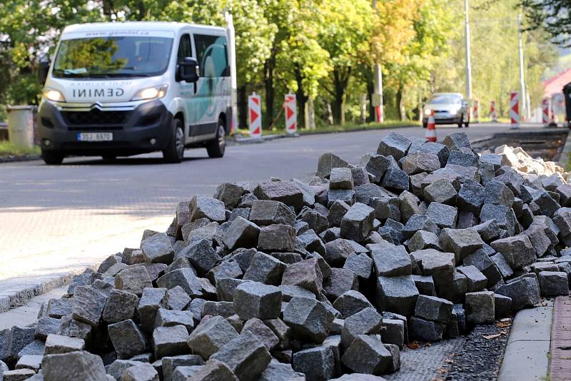 Oprava silnice na ulici Přílucká ve Zlíně.