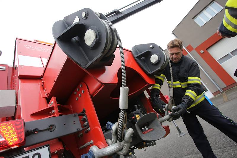 Hasičský záchranný sbor Zlínského kraj  vyprošťovací vůz VYA - S1