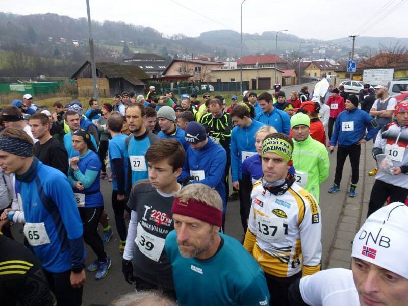 Mikulášský běh ve Zlíně jasně ovládli Tomáš Steiner a Jana Žaludková