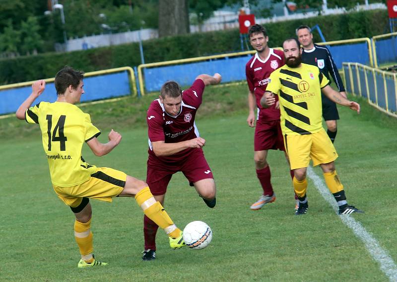 fotbal SK Louky - Kostelec u  Holešova