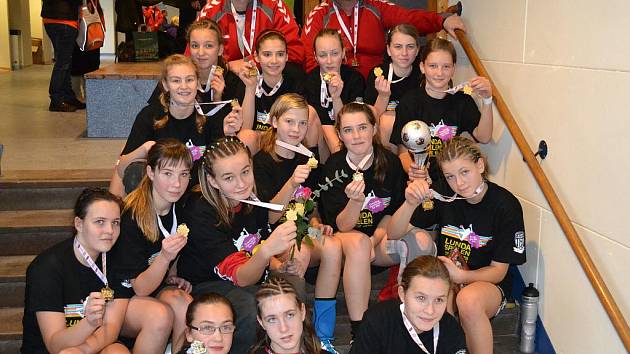 Mladé házenkářky Zlína opět vyhrály turnaj ve Švédsku