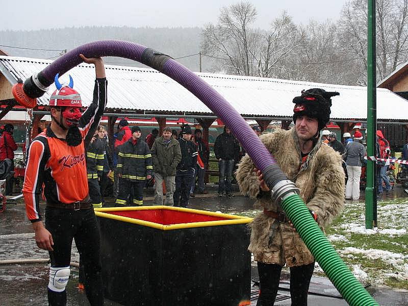 Klání v požárním sportu ve Vlachovicích