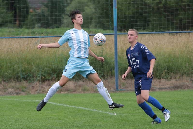 Fotbalisté Lužkovic - Želechovic ve 25. kole krajské I. B třídy doma zdolali Malenovice 5:2.