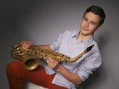 Několik ocenění z významných soutěží již má doma třináctiletý hráč na saxofon Jiří Kovář z Jasenné.