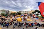 Vítězem 50. ročníku Barum Czech Rally Zlín se stal Jan Kopecký. Letošní barumku přišly na náměstí Míru ve Zlíně zakončit stovky  lidí. 29. srpna 2021